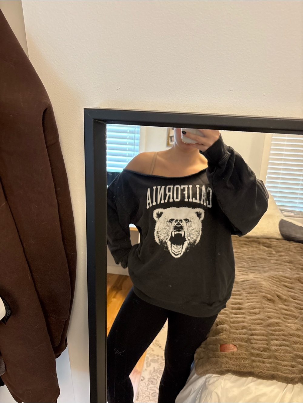 BRANDY MELVILLE California Graphic Off-Shoulder Black Sweater